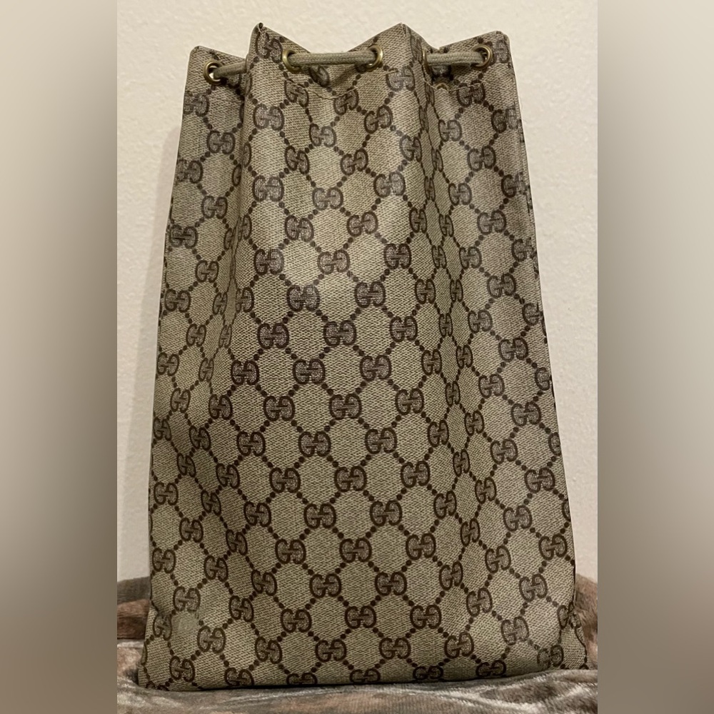 Gucci Monogram Beige Drawstring Bag - Picture 2 of 9